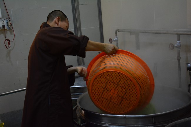 The 1st Three-Jewel Refuge Ceremony in 2021